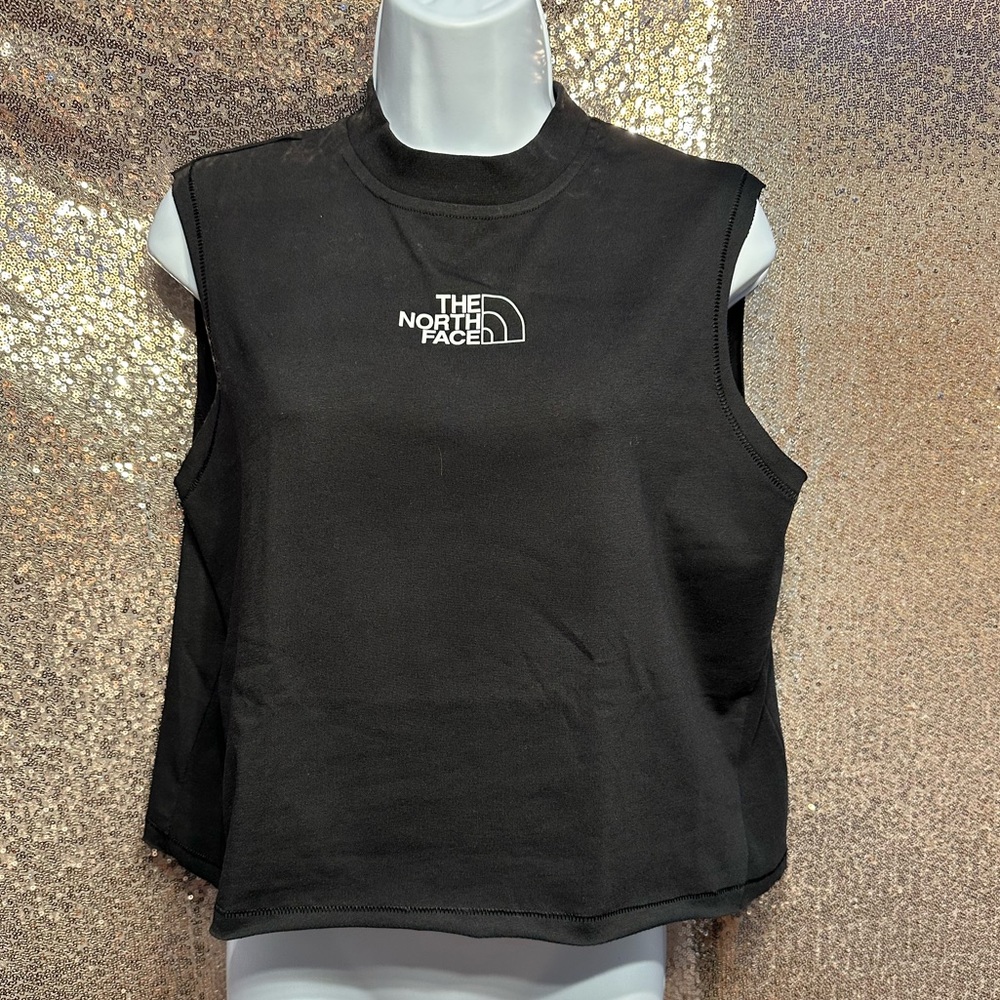 Women’s Size L relaxed fit sleeveless The North Face shirt